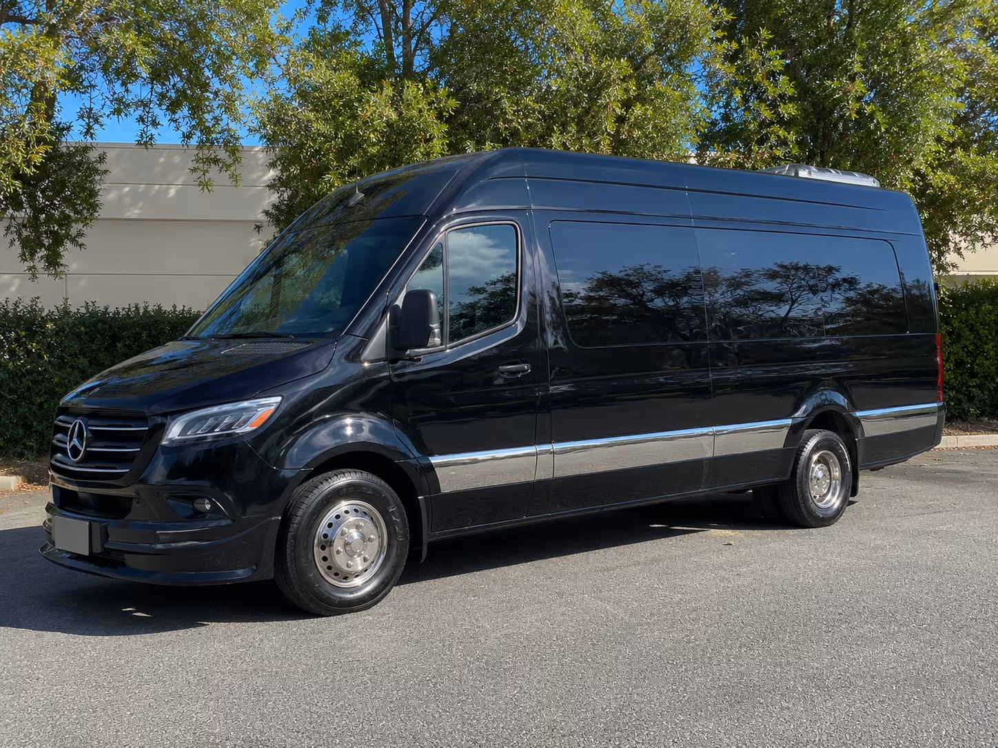 find and book transportation for your next airport transfer 4