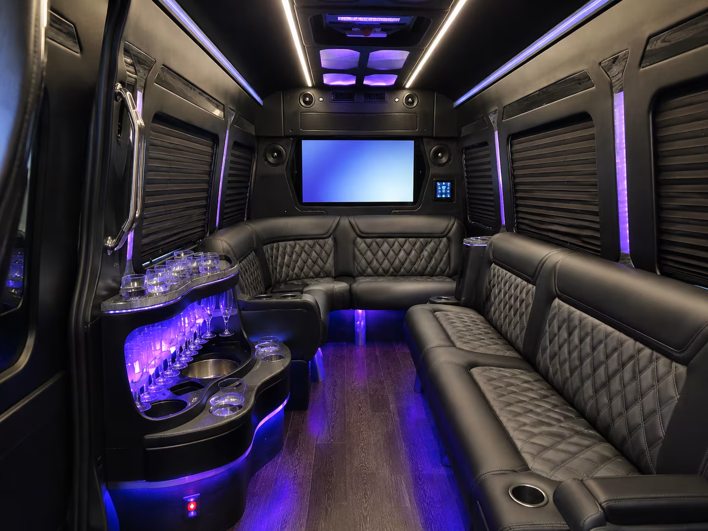 find and book transportation for your next corporate event 1