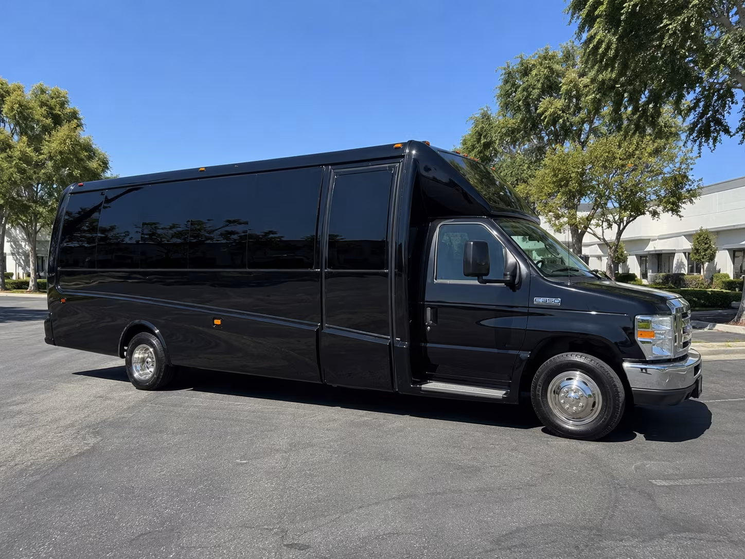 rent a party bus to the best wineries and tasting rooms near boynton beach